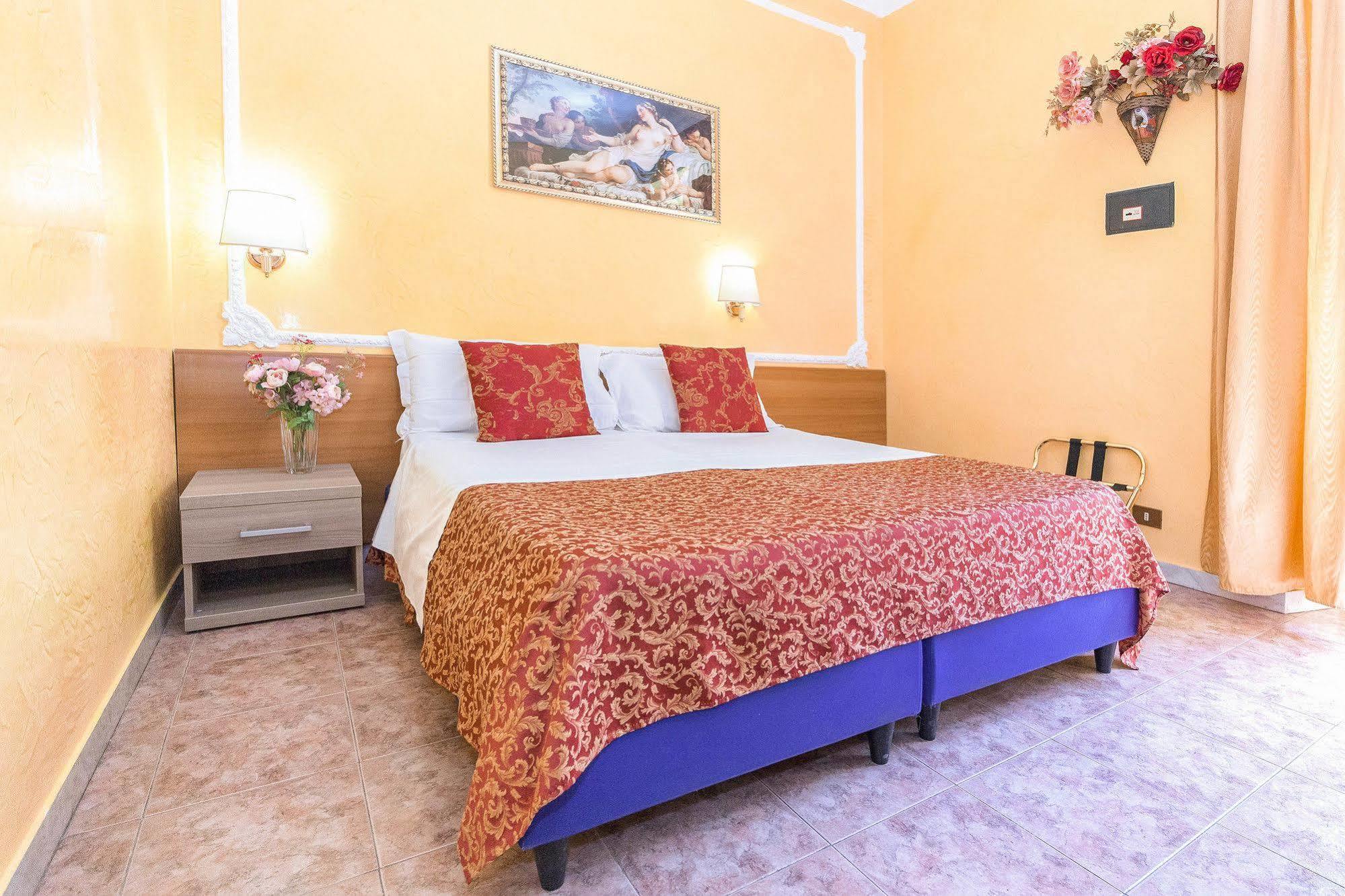 Downtown Accommodation Рим Экстерьер фото