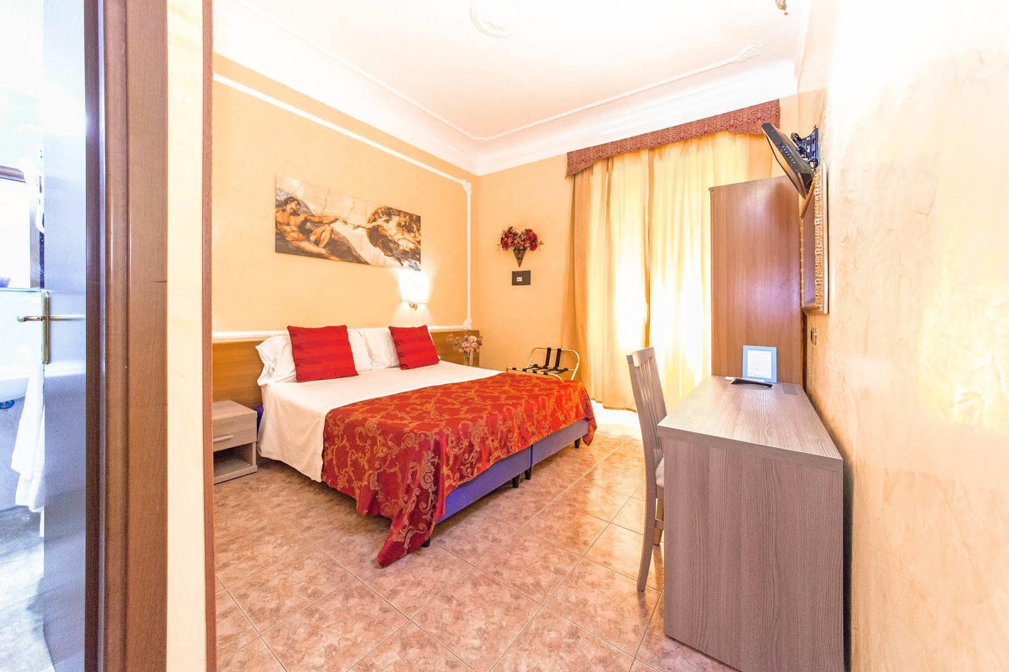 Downtown Accommodation Рим Экстерьер фото