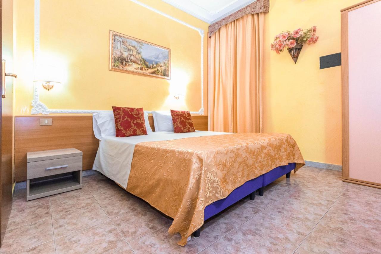 Downtown Accommodation Рим Экстерьер фото